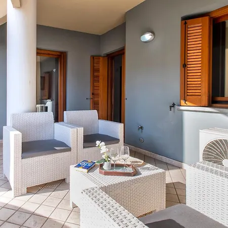 Exclusive House City Center With Private Terrace Apartment *